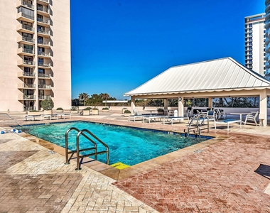 4200 N Ocean Drive - Photo Thumbnail 43