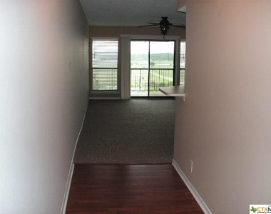 1226 Cougar Drive - Photo Thumbnail 12