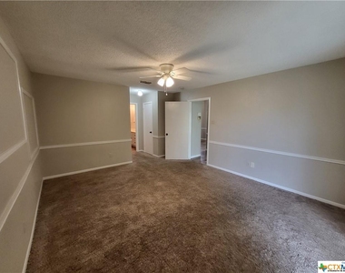 4505 River Oaks Drive - Photo Thumbnail 20