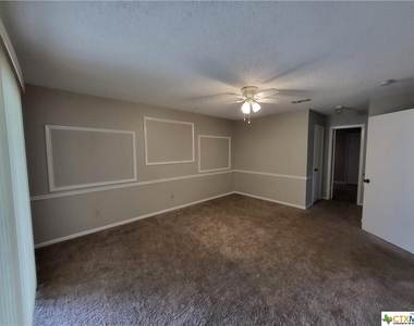 4505 River Oaks Drive - Photo Thumbnail 17