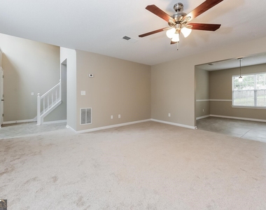 1071 Erie Circle - Photo Thumbnail 2