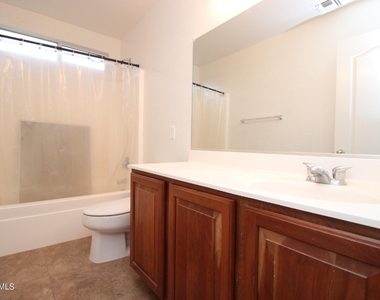 28259 N Silver Lane - Photo Thumbnail 22