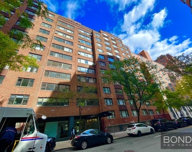 405 East 56th Street - Photo Thumbnail 0