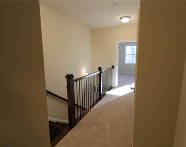 3880 Glenview Club Lane - Photo Thumbnail 23