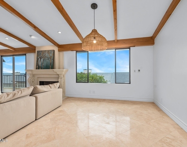 6770 Las Olas Way - Photo Thumbnail 4