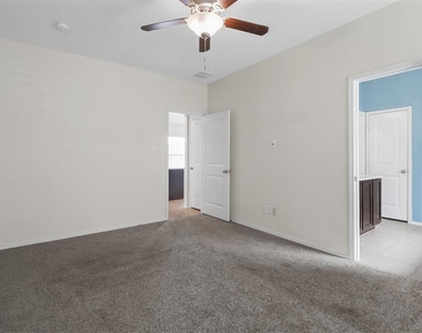 1375 Acmite Avenue - Photo Thumbnail 13