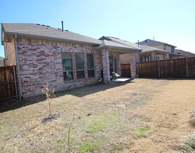 4733 Franklin Drive - Photo Thumbnail 27