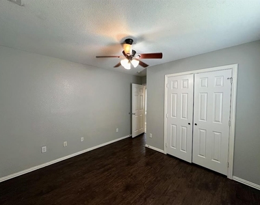 2363 Great Light Drive - Photo Thumbnail 25