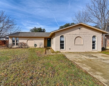 2925 Tomlee Street - Photo Thumbnail 1