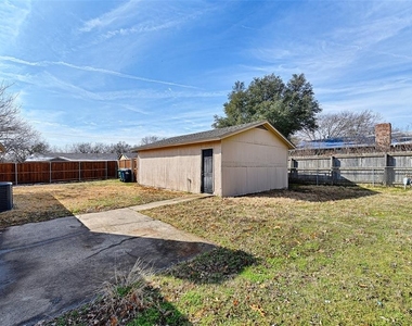 2925 Tomlee Street - Photo Thumbnail 22