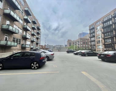 333 S Desplaines Street - Photo Thumbnail 23