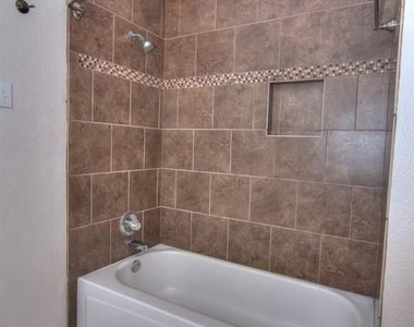 4213 Karen Court - Photo Thumbnail 9