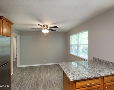 749 E Beaver Creek Drive - Photo Thumbnail 13