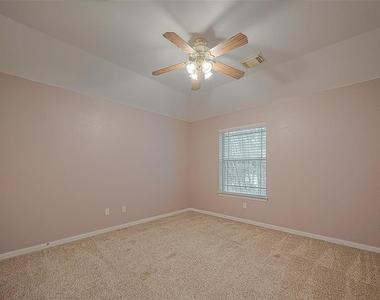 3218 Twinmont Lane - Photo Thumbnail 23