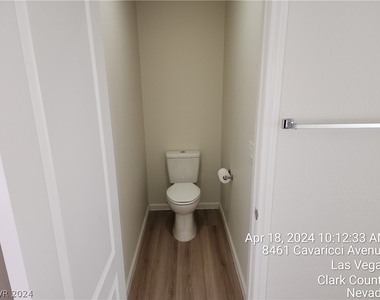 8461 Cavaricci Avenue - Photo Thumbnail 27