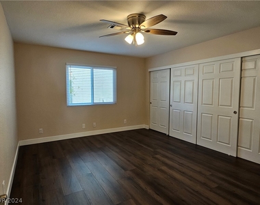 7933 Terrace Rock Way - Photo Thumbnail 23