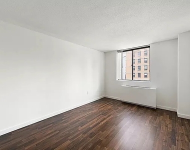 184 Lexington Avenue - Photo Thumbnail 4