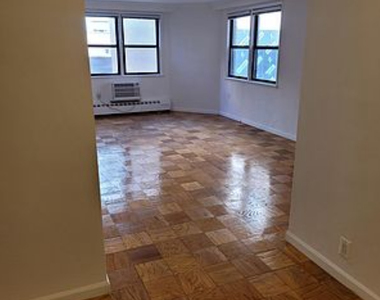 435 West 57th Street - Photo Thumbnail 1