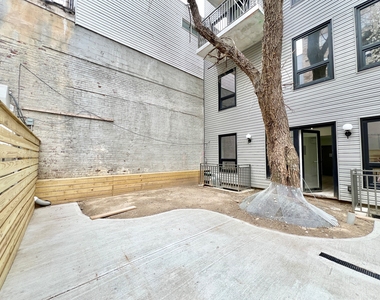 952 Bedford Avenue - Photo Thumbnail 10