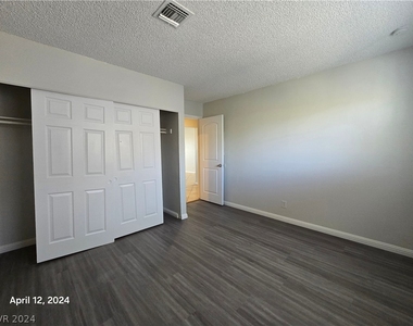 2736 Haddock Avenue - Photo Thumbnail 13