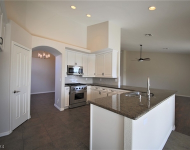 7751 Brambly Creek Court - Photo Thumbnail 3