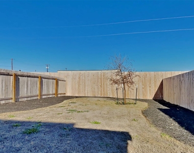 886 Casina Cir - Photo Thumbnail 21