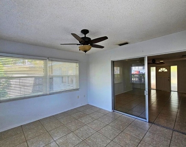 5311 Luna Vista Drive - Photo Thumbnail 17