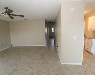 1007 Burbank Court - Photo Thumbnail 4