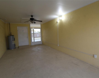 1007 Burbank Court - Photo Thumbnail 19