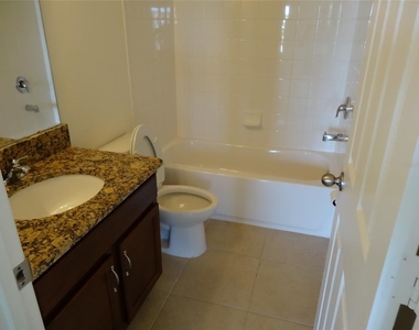 2737 Monticello Way - Photo Thumbnail 6