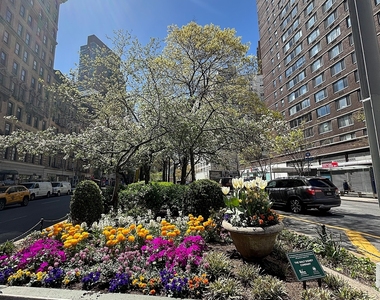 West 89th Street - Photo Thumbnail 15