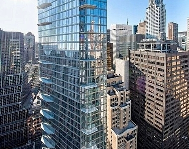 East 44th Street - Photo Thumbnail 16