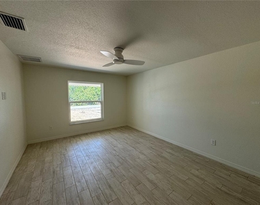 1425 Coral Ridge Drive - Photo Thumbnail 6