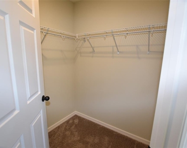 1316 Blarney Street - Photo Thumbnail 36