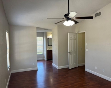 2701 Cedarcrest Place - Photo Thumbnail 32