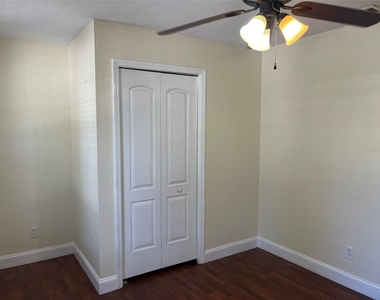 2701 Cedarcrest Place - Photo Thumbnail 22