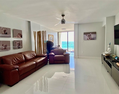 6450 Collins Ave - Photo Thumbnail 4