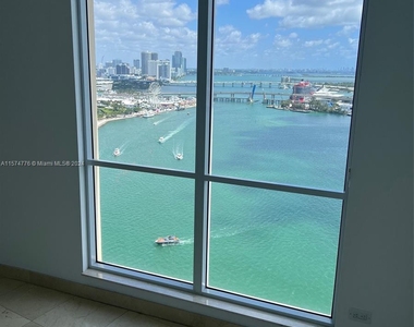 848 Brickell Key Dr - Photo Thumbnail 14