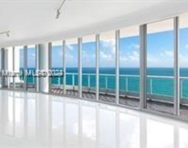 5959 Collins Ave - Photo Thumbnail 10