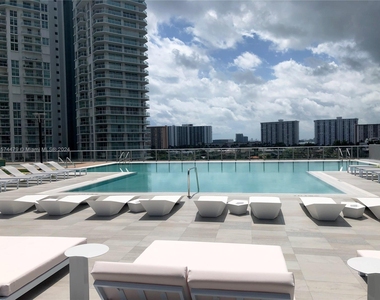 300 Sunny Isles Blvd - Photo Thumbnail 36