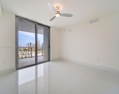 300 Sunny Isles Blvd - Photo Thumbnail 26