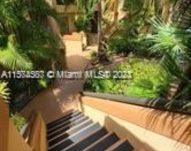 15515 N Miami Lakeway N - Photo Thumbnail 5