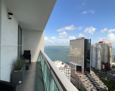 950 Brickell Bay Dr - Photo Thumbnail 2