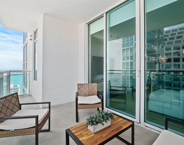 951 Brickell Ave - Photo Thumbnail 20