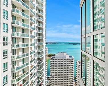 951 Brickell Ave - Photo Thumbnail 0