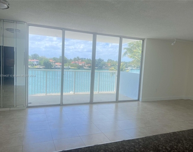 5838 Collins Ave - Photo Thumbnail 25