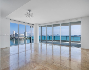 1331 Brickell Bay Dr - Photo Thumbnail 10