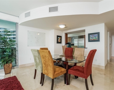 1331 Brickell Bay Dr - Photo Thumbnail 8