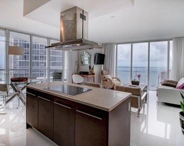 485 Brickell Ave - Photo Thumbnail 0