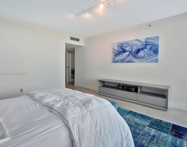 2127 Brickell Ave - Photo Thumbnail 24